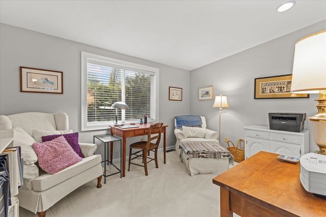 73 Park Road, South Burlington, VT 05403