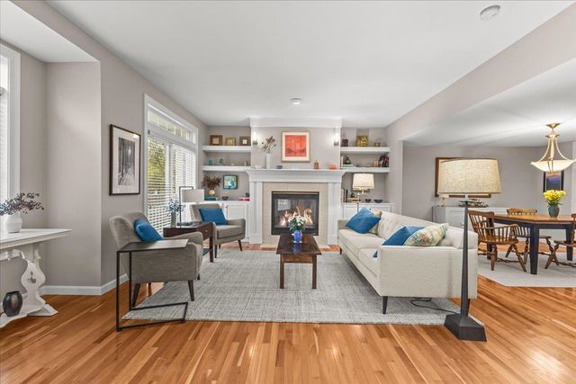 73 Park Road, South Burlington, VT 05403