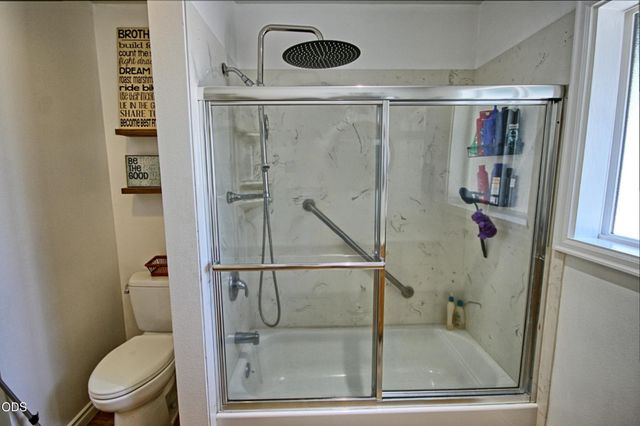 2162 Happy Valley Drive, Medford, OR 97501