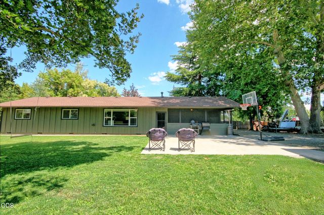 2162 Happy Valley Drive, Medford, OR 97501
