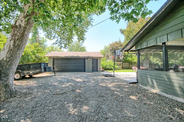 2162 Happy Valley Drive, Medford, OR 97501