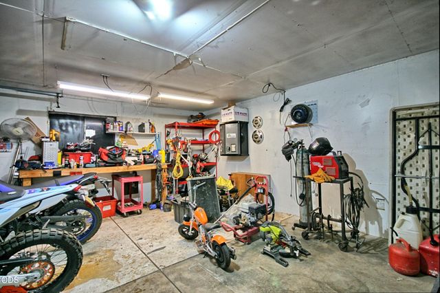 2162 Happy Valley Drive, Medford, OR 97501