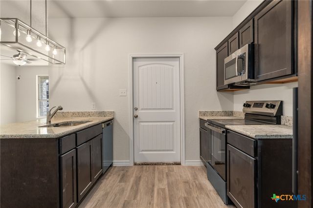 102 Logan Court, Copperas Cove, TX 76522