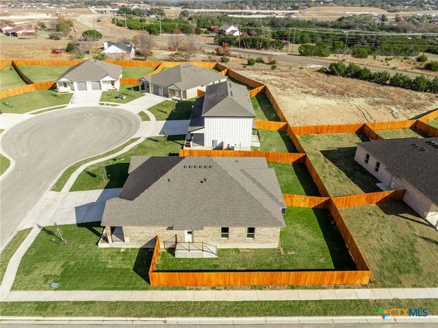 102 Logan Court, Copperas Cove, TX 76522