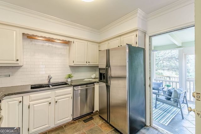 2116 Lenox Road NE, Atlanta, GA 30324