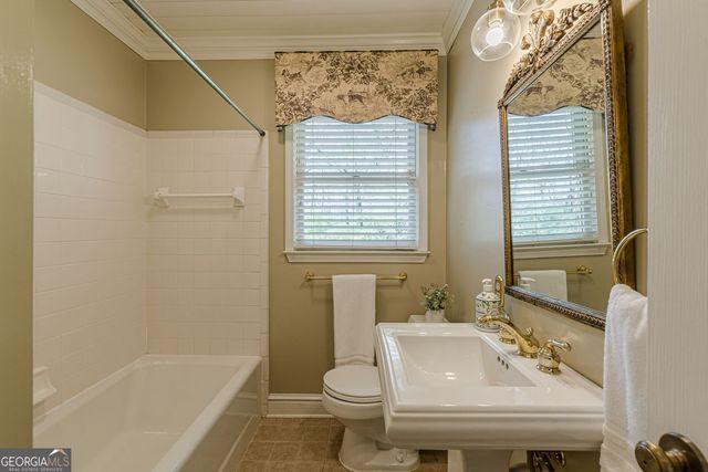 2116 Lenox Road NE, Atlanta, GA 30324