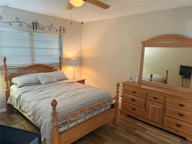 2820 NE 201st Ter F217, Aventura, FL 33180