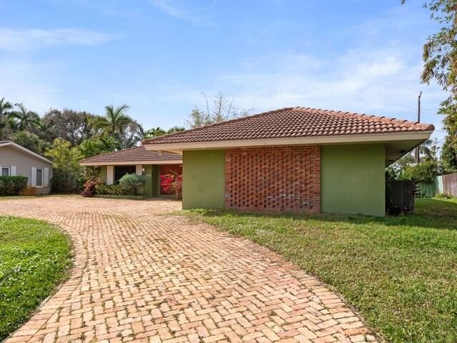 1705 Ashby Road, Juno Beach, FL 33408