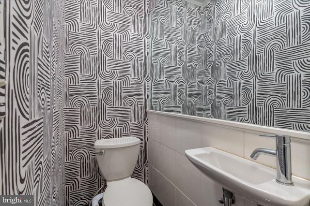 1820 WYOMING AVE NW, Washington, DC 20009