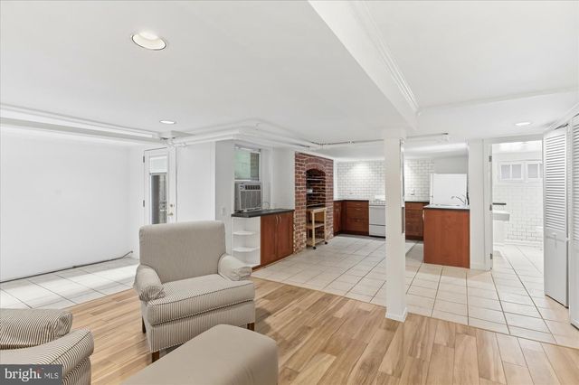 1820 WYOMING AVE NW, Washington, DC 20009