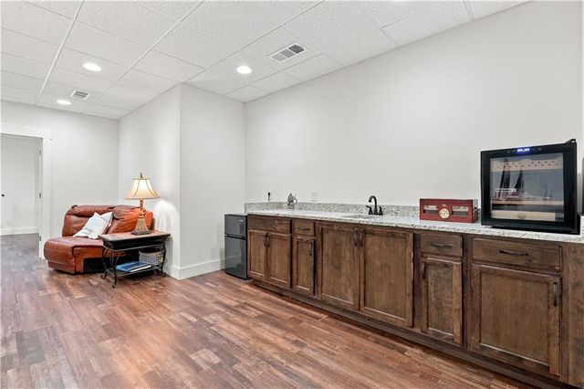7 Summit Drive E, Jasper, GA 30143