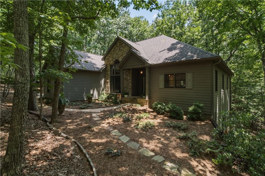 7 Summit Drive E, Jasper, GA 30143