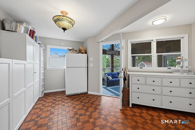 76 Winton Place, Stratford, CT 06614