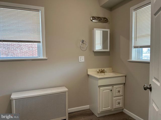 302 N YORK ST, Pottstown, PA 19464