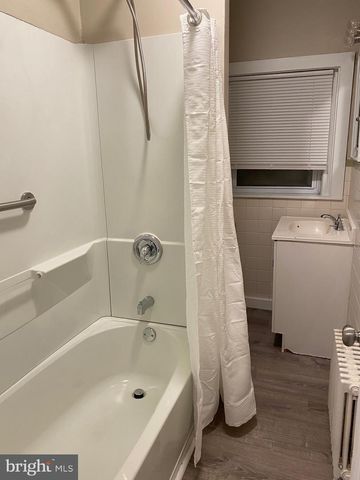 302 N YORK ST, Pottstown, PA 19464