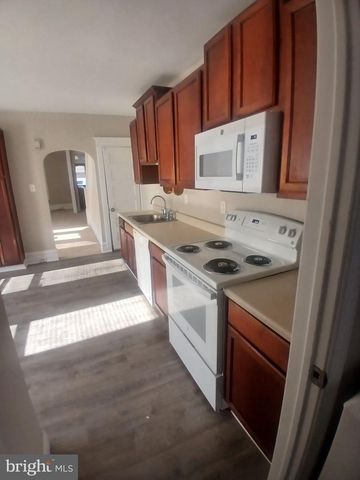 302 N YORK ST, Pottstown, PA 19464