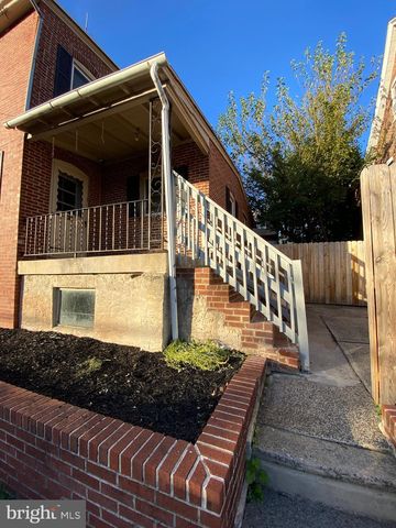 302 N YORK ST, Pottstown, PA 19464