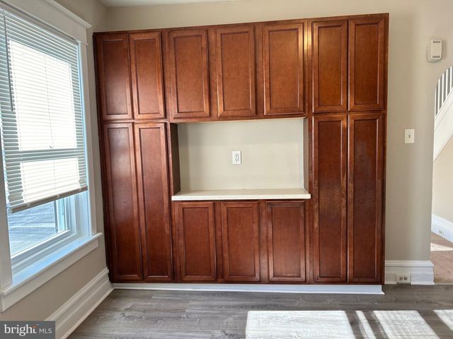 302 N YORK ST, Pottstown, PA 19464