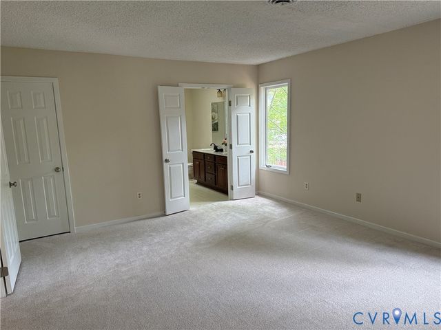 10108 Cedar Knoll Ln, Henrico, VA 23233