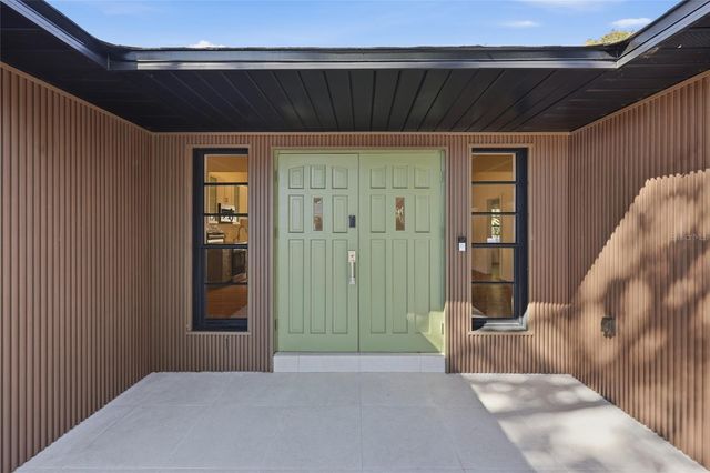 1325 RIVERSIDE DRIVE, Tarpon Springs, FL 34689