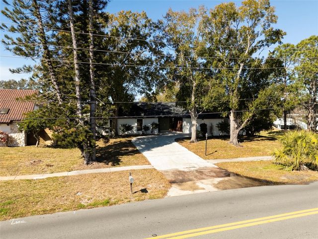 1325 RIVERSIDE DRIVE, Tarpon Springs, FL 34689