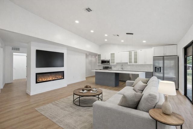 1325 RIVERSIDE DRIVE, Tarpon Springs, FL 34689