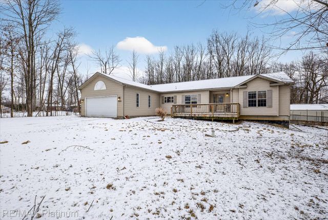 2670 E Maple Road, Milford Charter Township, MI 48381