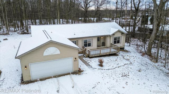 2670 E Maple Road, Milford Charter Township, MI 48381
