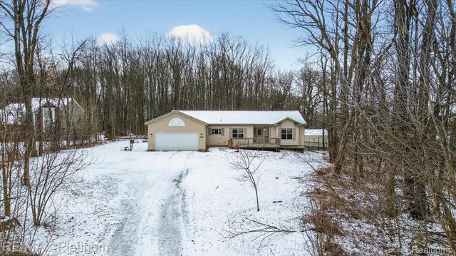 2670 E Maple Road, Milford Charter Township, MI 48381