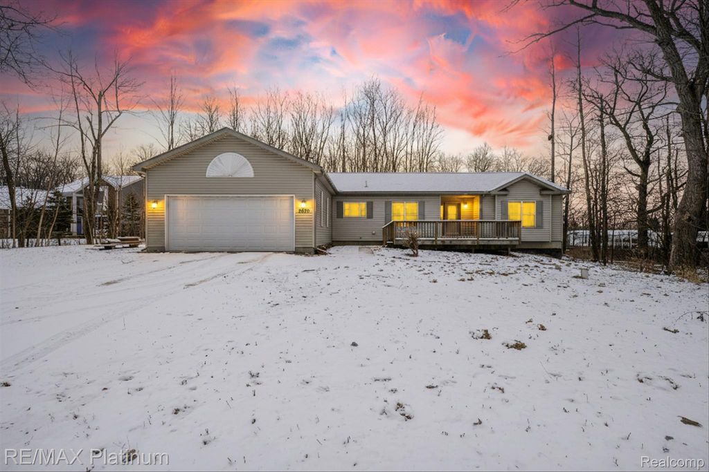2670 E Maple Road, Milford Charter Township, MI 48381