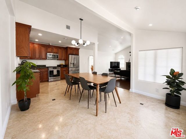 5543 Via Marisol, Los Angeles, CA 90042