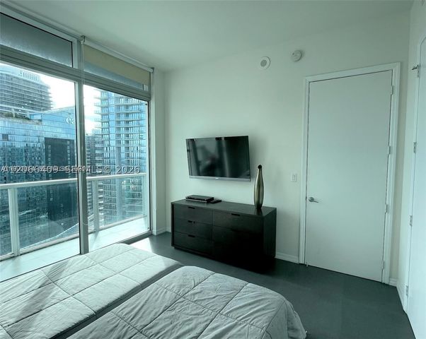 55 SE 6th St 4102, Miami, FL 33131