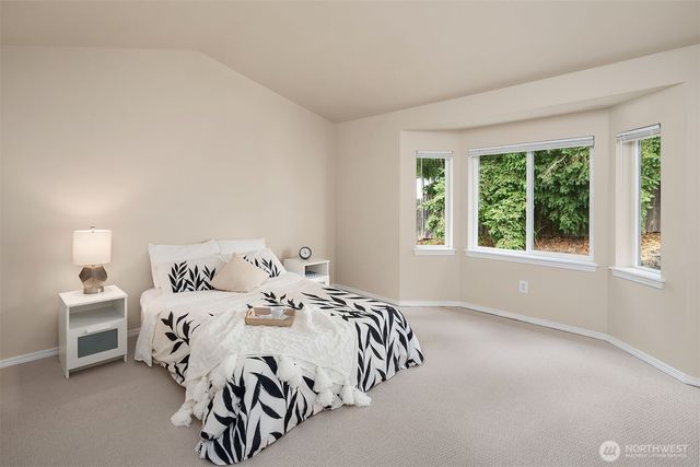 22521 SE 267th St, Maple Valley, WA 98038