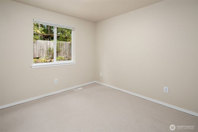 22521 SE 267th St, Maple Valley, WA 98038