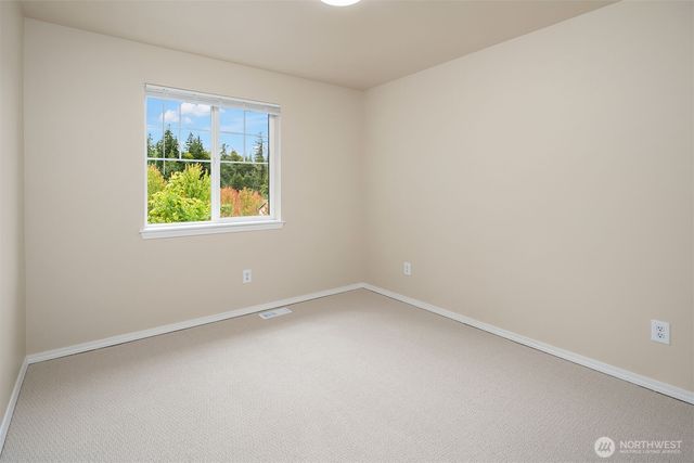 22521 SE 267th St, Maple Valley, WA 98038
