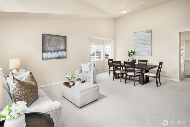 22521 SE 267th St, Maple Valley, WA 98038
