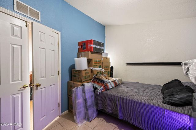 24975 N NAPLES Street, Paulden, AZ 86334