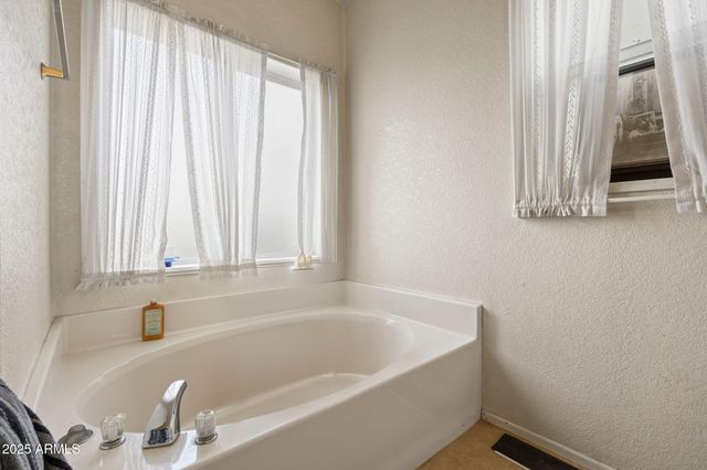 24975 N NAPLES Street, Paulden, AZ 86334