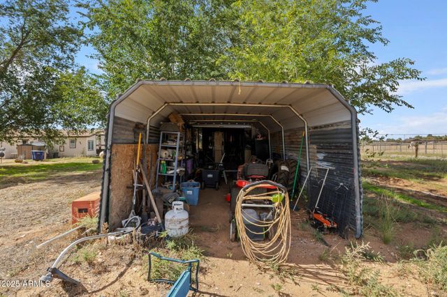 24975 N NAPLES Street, Paulden, AZ 86334