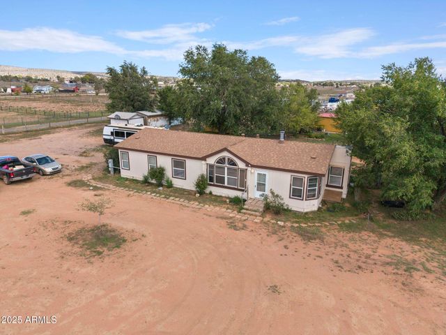24975 N NAPLES Street, Paulden, AZ 86334
