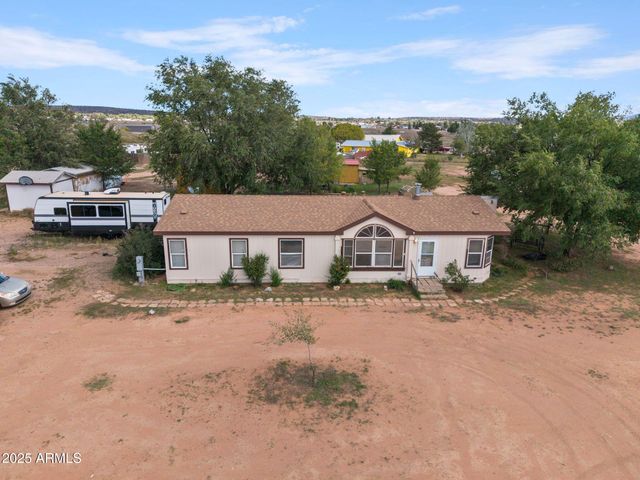 24975 N NAPLES Street, Paulden, AZ 86334