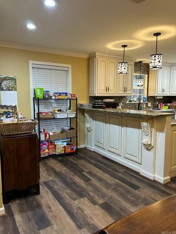 1406 Wildwood Drive, Nashville, AR 71852