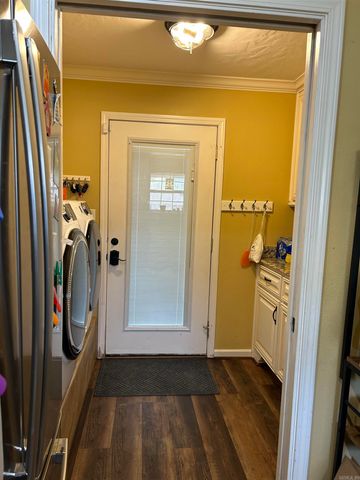 1406 Wildwood Drive, Nashville, AR 71852