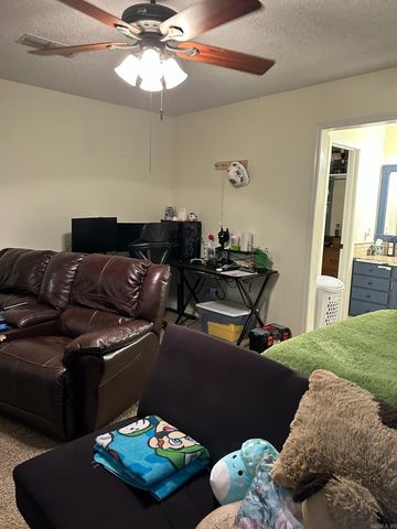 1406 Wildwood Drive, Nashville, AR 71852