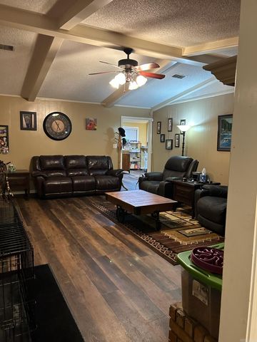 1406 Wildwood Drive, Nashville, AR 71852