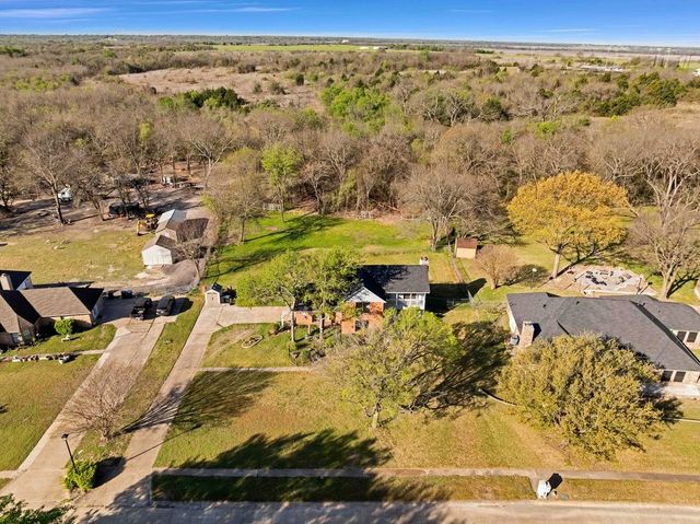 151 Buffalo Creek Drive, Crandall, TX 75114