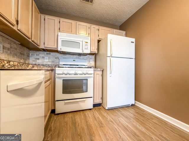 2711 Highland Ridge NW, Kennesaw, GA 30152