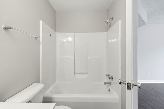 8658 S Bridge Dr Apt L, Surfside Beach, SC 29575