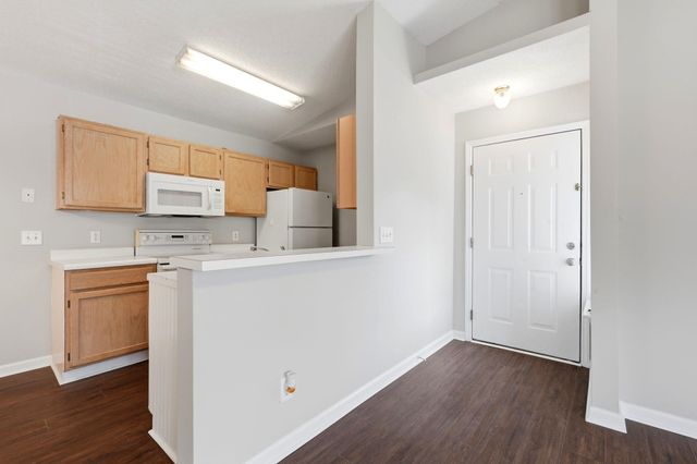 8658 S Bridge Dr Apt L, Surfside Beach, SC 29575
