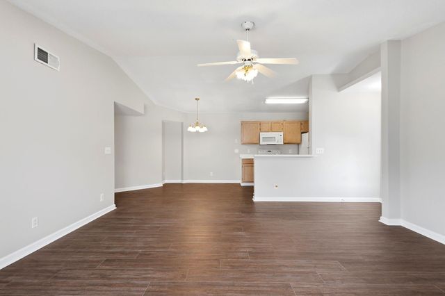 8658 S Bridge Dr Apt L, Surfside Beach, SC 29575